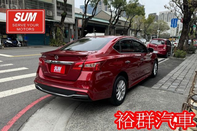 車況一級棒，倒車顯影，I-KEY，定速，盲點，配備都齊全了  第4張相片