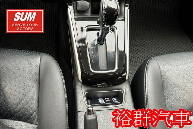 車況一級棒，倒車顯影，I-KEY，定速，盲點，配備都齊全了  第13張相片