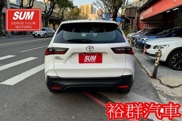 空間寬敞舒適，配備齊全，ACC，倒車顯影，省油省稅超級讚  第5張相片