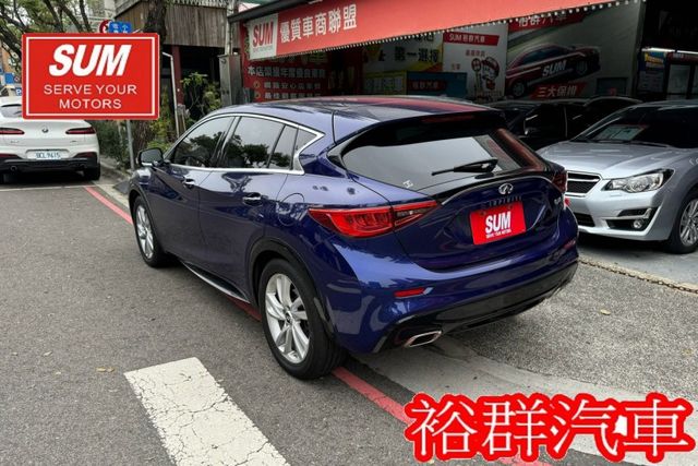 配備齊全，天窗，摸門，電動尾門，ACC，I-KEY，倒車顯影  第6張相片