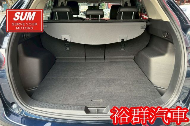 配備多，倒車顯影，電動椅，衛星導航，空間舒適寬敞  第19張相片