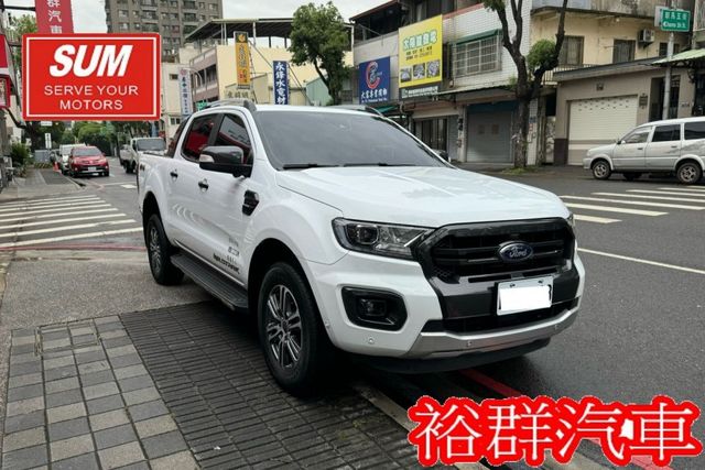 4WD皮卡，ACC，里程跑三萬多，配備齊全，倒車顯影，空間好運用  第3張相片