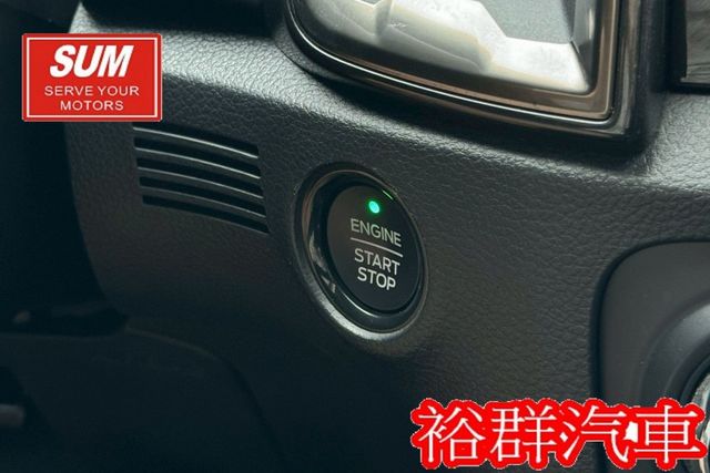4WD皮卡，ACC，里程跑三萬多，配備齊全，倒車顯影，空間好運用  第11張相片