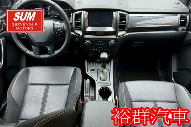 4WD皮卡，ACC，里程跑三萬多，配備齊全，倒車顯影，空間好運用  第16張相片