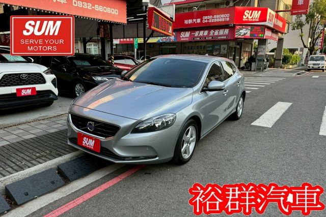 摸門，I-KEY，倒車顯影，電動座椅，安全性佳  第1張相片