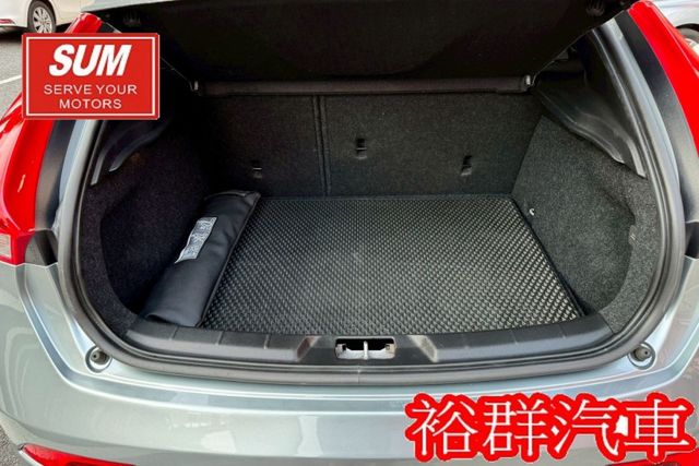 摸門，I-KEY，倒車顯影，電動座椅，安全性佳  第19張相片