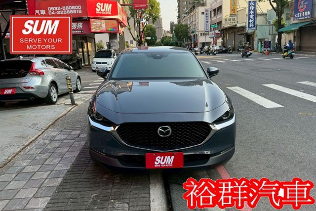 外型搶眼帥氣，配備多，ACC，電動尾門，倒車顯影，I-KEY  第2張相片