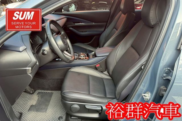 外型搶眼帥氣，配備多，ACC，電動尾門，倒車顯影，I-KEY  第7張相片