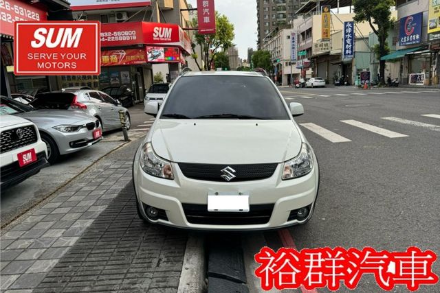 市區代步車好選擇，內部空間高挑寬敞，I-KEY，SRS，行李架  第2張相片