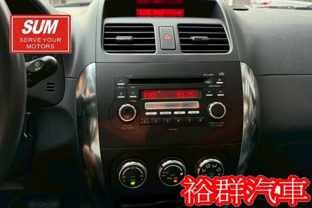 市區代步車好選擇，內部空間高挑寬敞，I-KEY，SRS，行李架  第10張相片