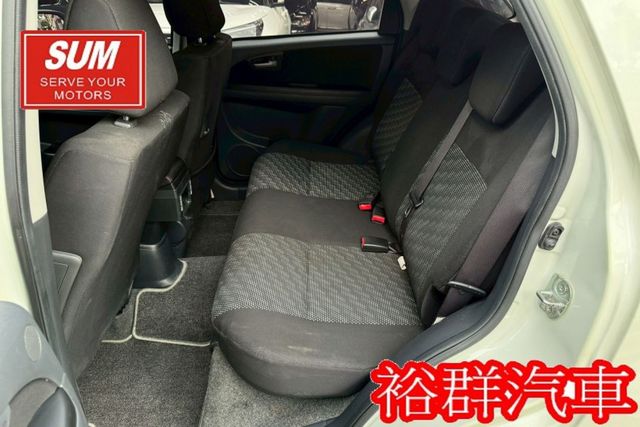 市區代步車好選擇，內部空間高挑寬敞，I-KEY，SRS，行李架  第13張相片