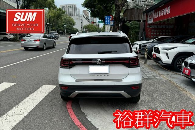 數位儀表板，省油省稅空間舒適，ACC，I-KEY，倒車顯影  第5張相片