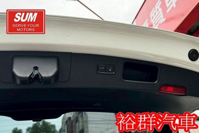 保時捷輕型運動休旅車，4WD安全性操控性不用多說就是讚，車況超級好  第19張相片