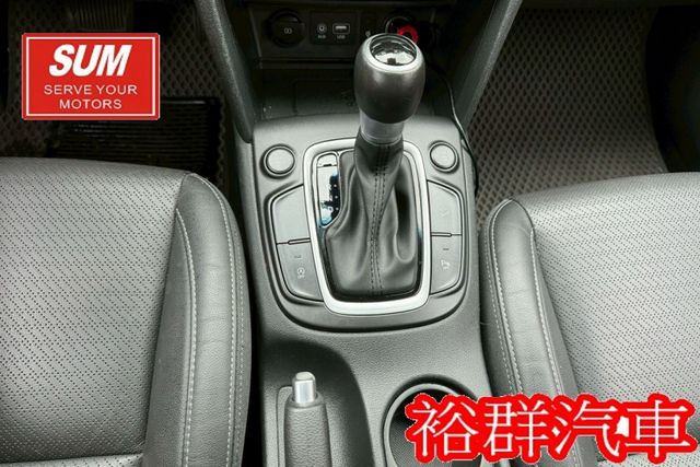 4WD大馬力，盲點，車道偏移，配備多，外型亮麗搶眼，6SRS，倒車顯影  第13張相片