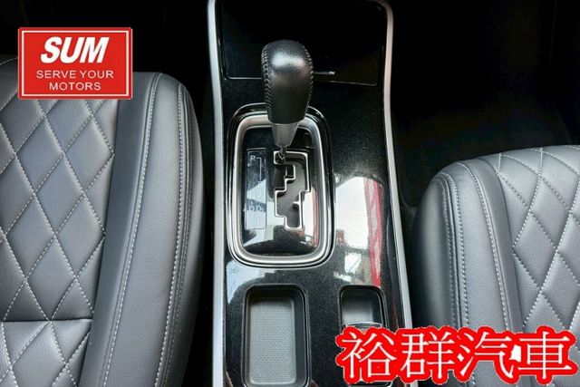 【YES認證里程保證】配備超級多、電動座椅、電動尾門、I-KEY、安卓機、倒車顯影、ACC、恆溫  第13張相片