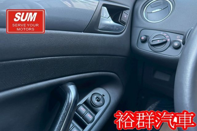 【YES認證里程保證】安卓機裝好了、倒車顯影、天窗、電動椅、配備齊全、安全性高  第14張相片