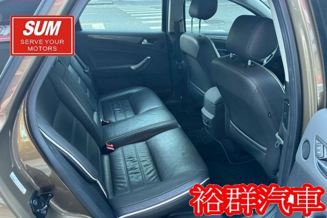 【YES認證里程保證】安卓機裝好了、倒車顯影、天窗、電動椅、配備齊全、安全性高  第17張相片