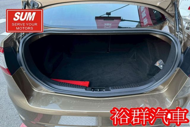 【YES認證里程保證】安卓機裝好了、倒車顯影、天窗、電動椅、配備齊全、安全性高  第19張相片