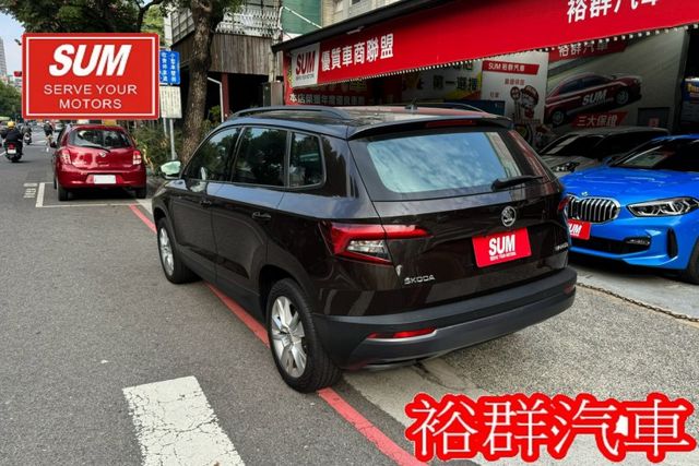 【YES認證里程保證】配備超齊全、小休旅最佳選擇、安全性佳、倒車顯影、電動尾門  第6張相片