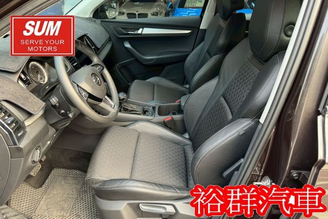 【YES認證里程保證】配備超齊全、小休旅最佳選擇、安全性佳、倒車顯影、電動尾門  第7張相片