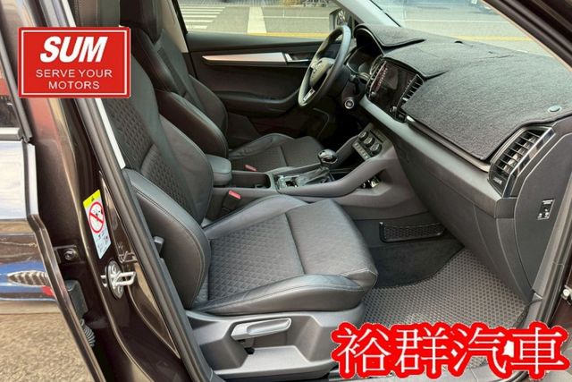 【YES認證里程保證】配備超齊全、小休旅最佳選擇、安全性佳、倒車顯影、電動尾門  第14張相片