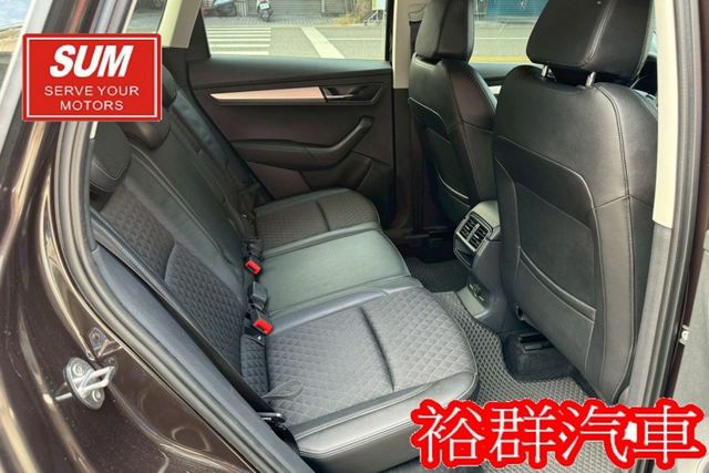 【YES認證里程保證】配備超齊全、小休旅最佳選擇、安全性佳、倒車顯影、電動尾門  第15張相片