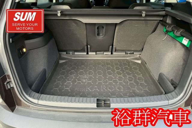 【YES認證里程保證】配備超齊全、小休旅最佳選擇、安全性佳、倒車顯影、電動尾門  第18張相片