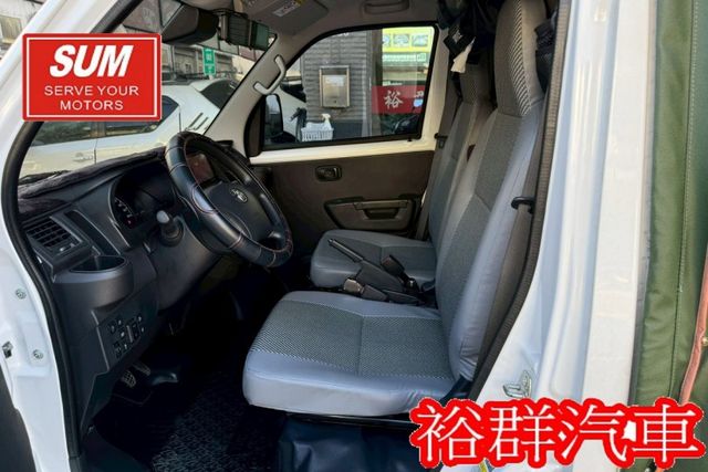 【YES認證里程保證】自排貨車、篷式升降尾門、里程僅跑兩千多、車況超級美  第7張相片