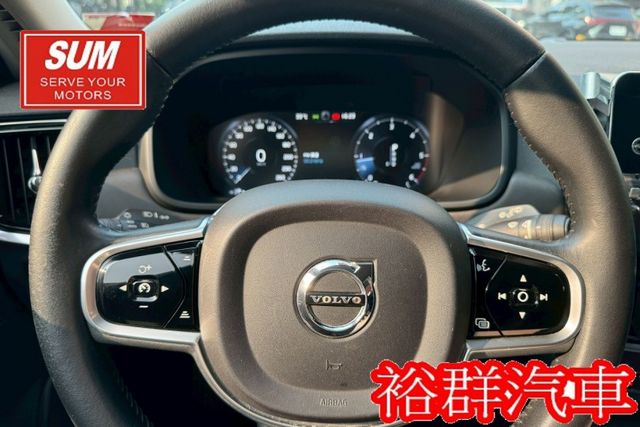 【YES認證里程保證】配備超頂級、4WD大馬力、大空間好運用、雙電動椅、摸門  第9張相片