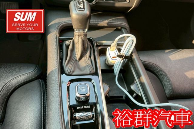 【YES認證里程保證】配備超頂級、4WD大馬力、大空間好運用、雙電動椅、摸門  第12張相片