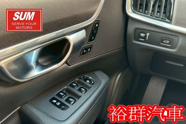 【YES認證里程保證】配備超頂級、4WD大馬力、大空間好運用、雙電動椅、摸門  第13張相片