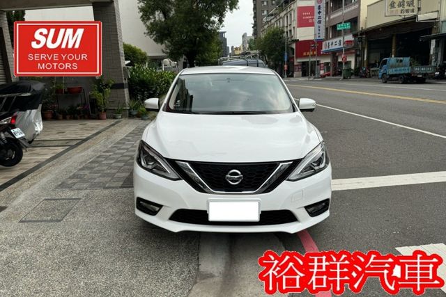 【YES認證里程保證】優質代步車推薦、里程數僅跑三萬初、倒車顯影、車況一級棒  第2張相片