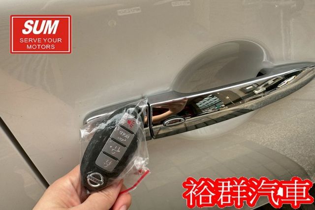 【YES認證里程保證】優質代步車推薦、里程數僅跑三萬初、倒車顯影、車況一級棒  第18張相片