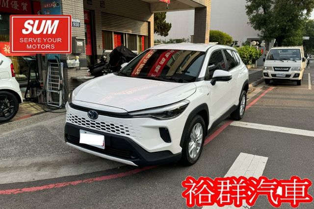 【YES認證里程保證】里程跑900多、跟新車沒兩樣、油電款、省油省稅、配備齊全  第1張相片