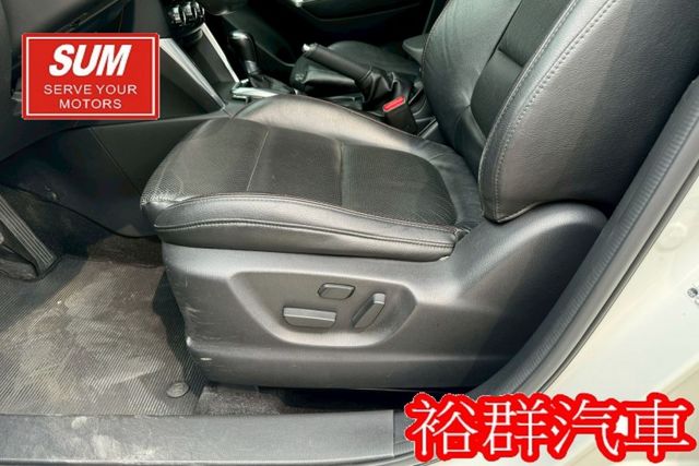 【YES認證里程保證】4WD柴油大馬力、電動尾門、倒車顯影、天窗  第8張相片