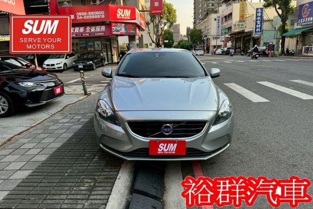 【YES認證里程保證】摸門、I-KEY、倒車顯影、電動座椅、安全性佳  第2張相片