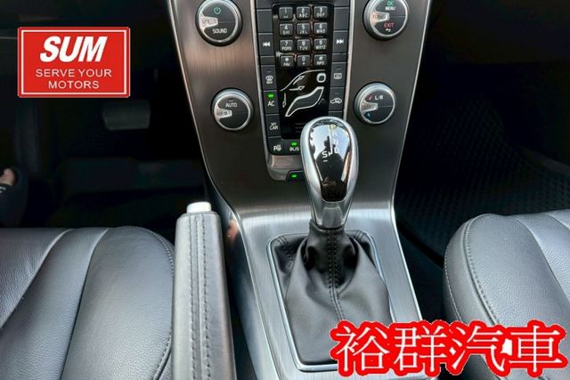 【YES認證里程保證】摸門、I-KEY、倒車顯影、電動座椅、安全性佳  第13張相片