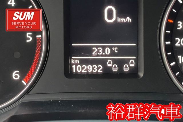 六人座休旅、空間大安全性高、加裝360環景、定速、恆溫、ABS、SRS、電動椅、配備齊全  第9張相片