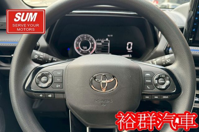 【YES認證里程保證】里程僅跑8千多、電動尾門、車況跟新車沒兩樣、倒車顯影、配備齊全  第8張相片
