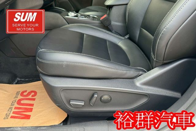 【YES認證里程保證】安全性高、休旅好選擇、摸門、ACC、電動椅、倒車顯影  第8張相片