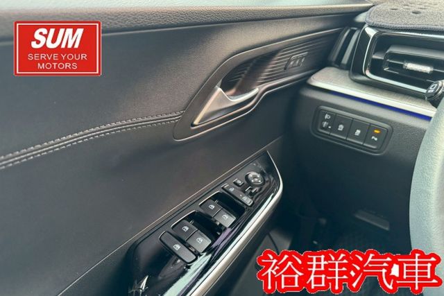【YES認證里程保證】豪華內裝科技配備、雙座座椅皆具備風/加熱功能、雙天窗、第二三排擁有獨立空調出風口  第14張相片