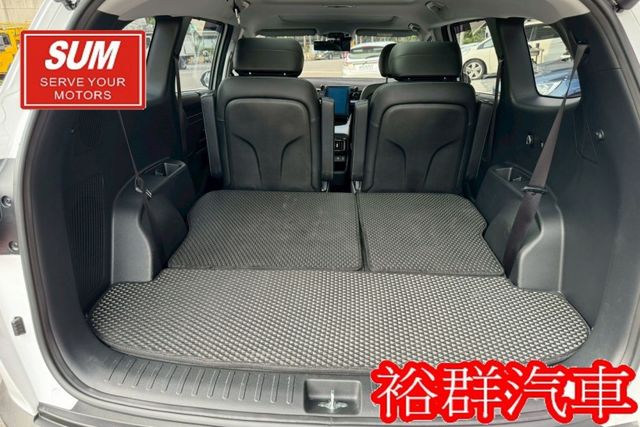【YES認證里程保證】豪華內裝科技配備、雙座座椅皆具備風/加熱功能、雙天窗、第二三排擁有獨立空調出風口  第19張相片