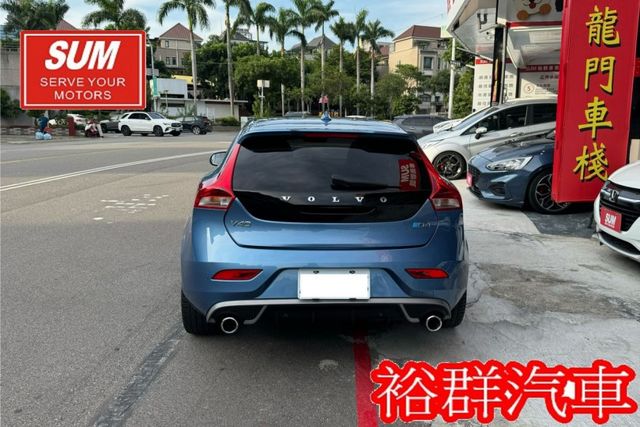 【YES認證里程保證】安全性沒話說、全景天窗、小鋼炮、ACC、倒車顯影  第5張相片