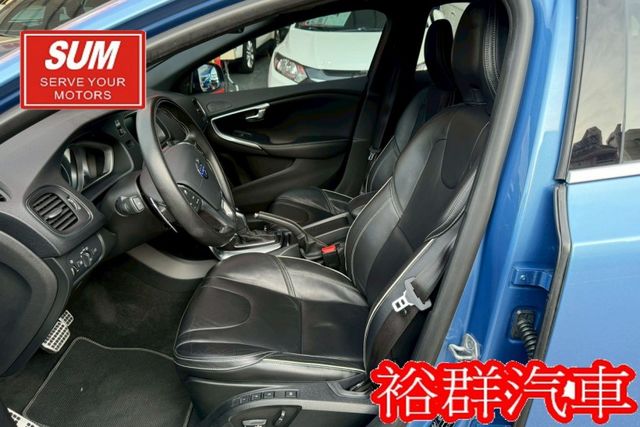 【YES認證里程保證】安全性沒話說、全景天窗、小鋼炮、ACC、倒車顯影  第7張相片