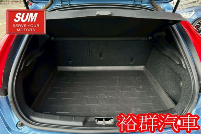 【YES認證里程保證】安全性沒話說、全景天窗、小鋼炮、ACC、倒車顯影  第19張相片