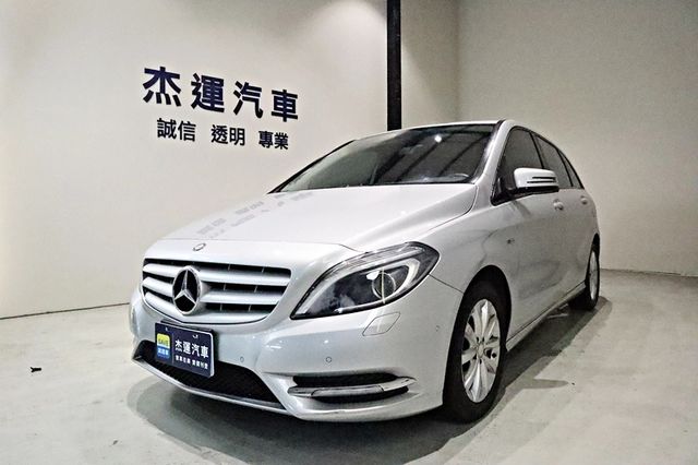 BENZ B180  第1張相片