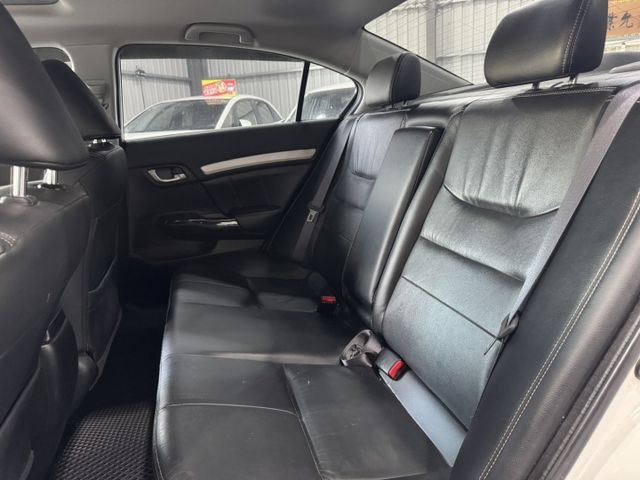 CIVIC  第7張相片