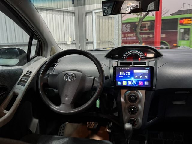 YARIS  第3張相片