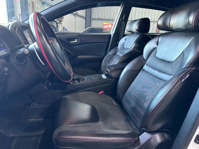 1.8 Neo環景勁化版/6安/車頂行李架/環景系統/電尾門  第5張相片