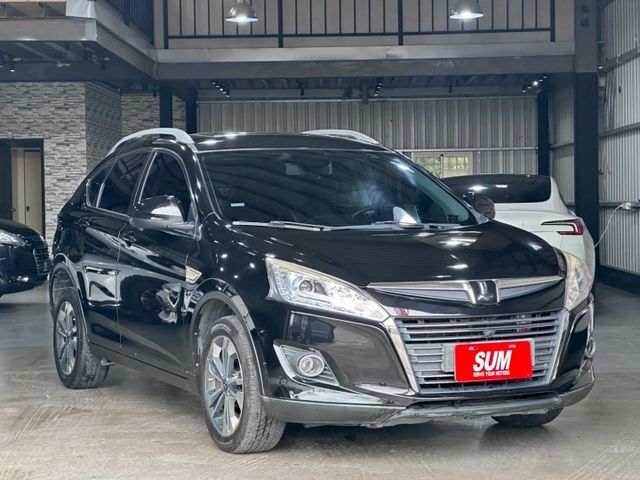 天窗／抬頭顯示／環景／雙色內裝／定速／快撥／導航／藍牙／免鑰匙系統／恆溫空調  第1張相片